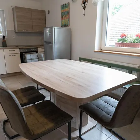 Sobe V Gozdu Holiday home