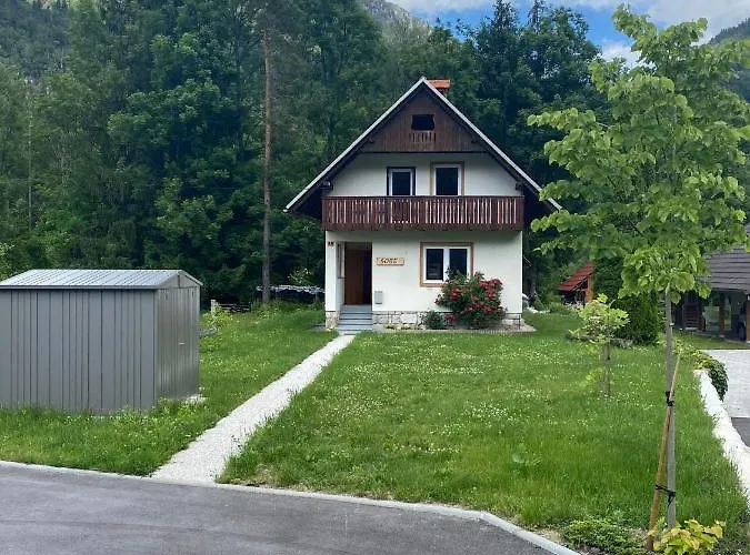 Sobe V Gozdu Дом отдыха Гозд-Мартулек